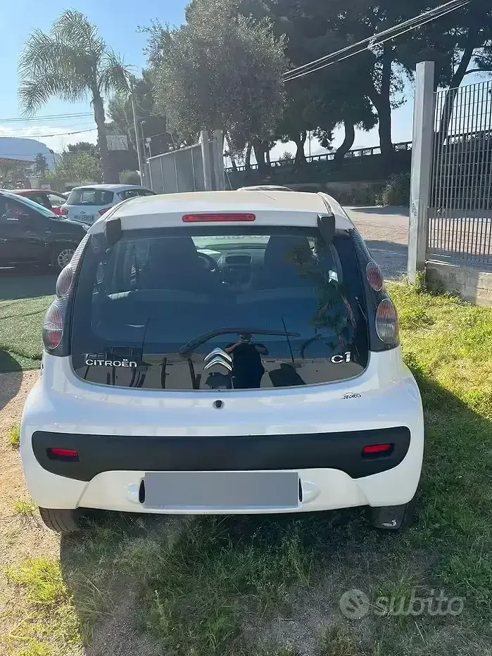 Usata Citroën C1 68 CV (50 kW) 2013 Bianco Utilitaria