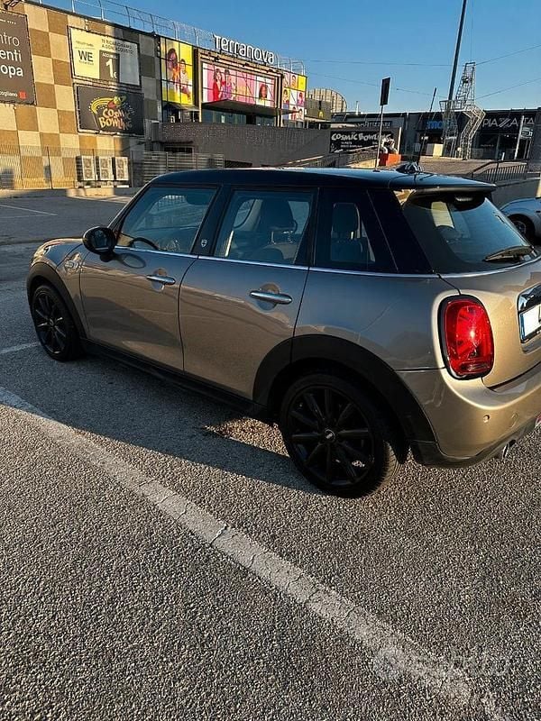 Usata Mini Cooper 116 CV (85 kW) 2017 Utilitaria