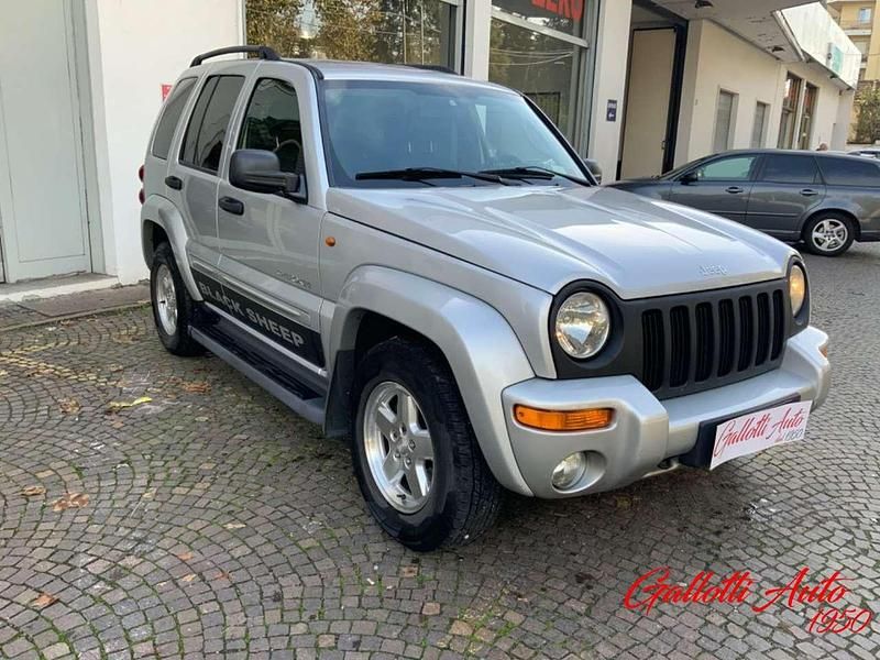Usata Jeep Cherokee 150 CV (110 kW) 2004 Argento SUV
