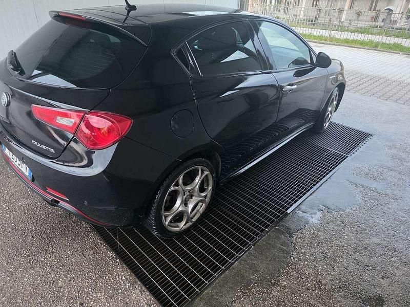 Usata Alfa Romeo Giulietta 120 CV (88 kW) 2019 Utilitaria