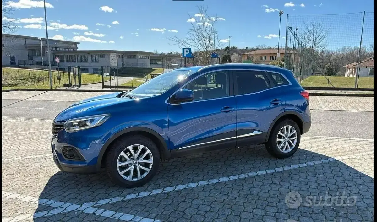 Usata Renault Kadjar 116 CV (85 kW) 2021 Bluazzurro SUV