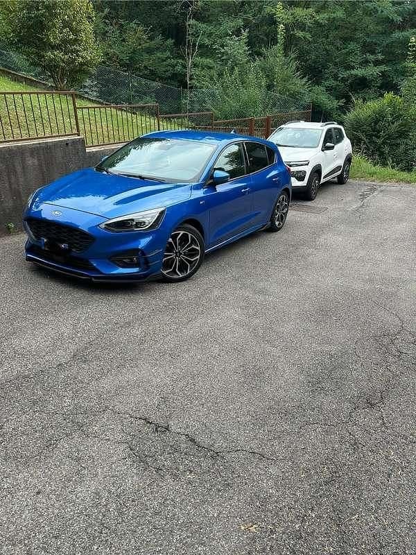 Usata Ford Focus ST-Line X 155 CV (114 kW) 2020 Blu/azzurro Berlina