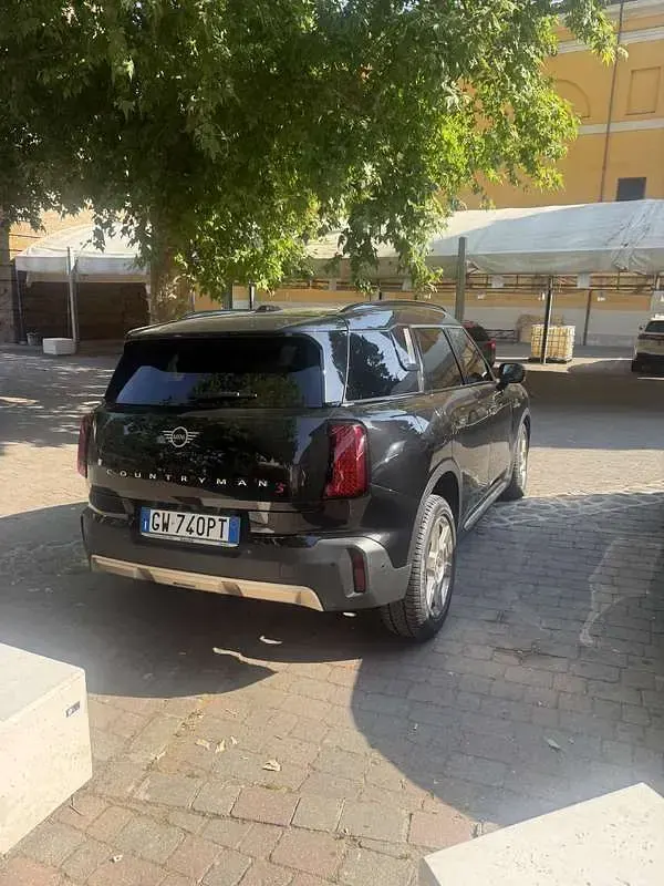 Usata Mini Cooper Countryman Favoured 218 CV (160 kW) 2024 Nero SUV