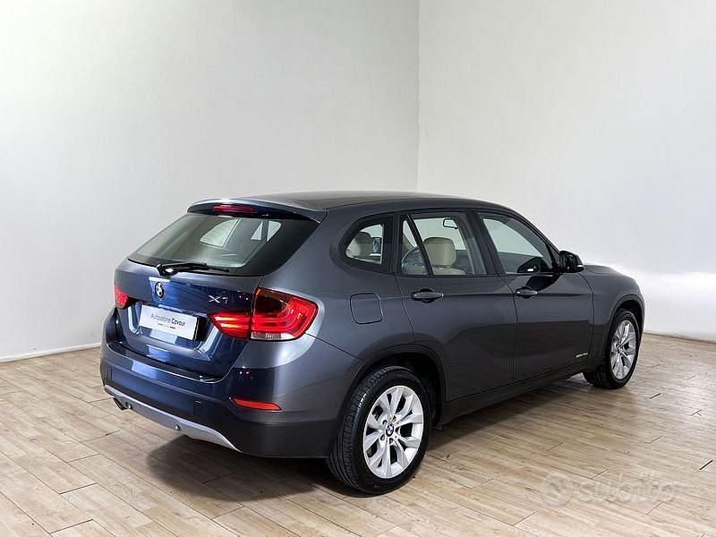 Begagnad BMW X1 Efficient Dynamics 116 HK (85 kW) 2014 Grå SUV