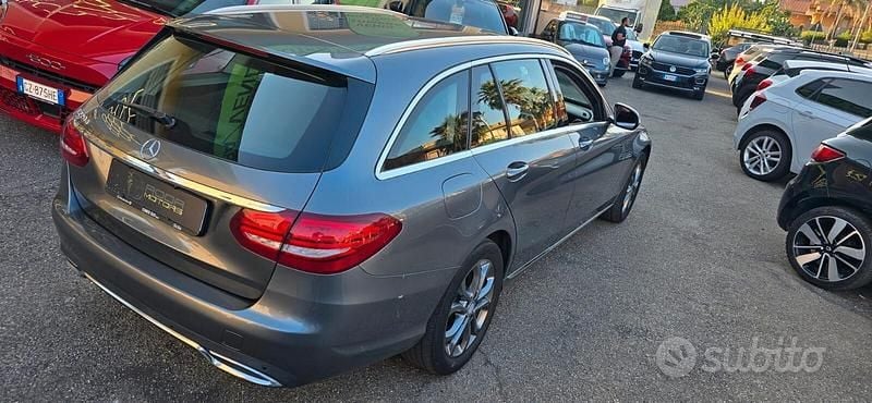 Usata Mercedes C220 170 CV (125 kW) 2016 Grigio Station wagon
