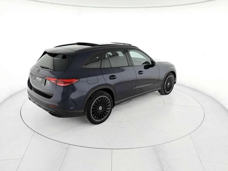 Usata Mercedes GLC220 Advanced 197 CV (144 kW) 2023 Blu/azzurro SUV