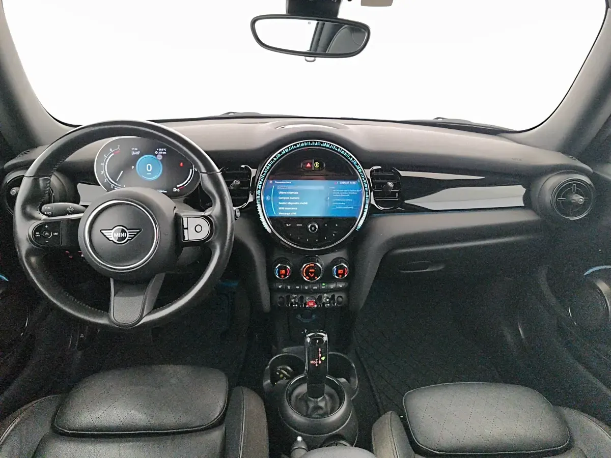 Usata Mini Cooper S Classic 178 CV (130 kW) 2022 Enigmatic black mini yours Utilitaria