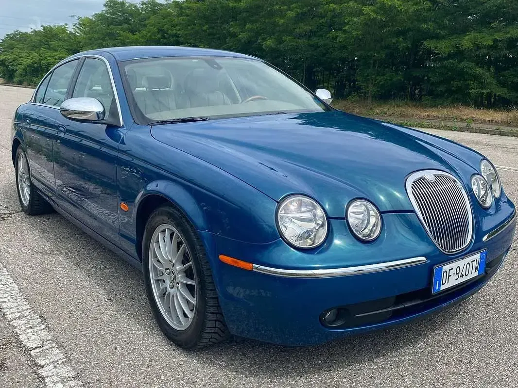Usata Jaguar S-Type Executive 207 CV (152 kW) 2006 Blu/azzurro Berlina
