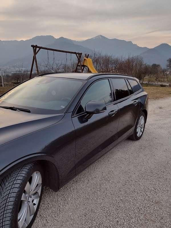 Usata 2019 Volvo V60 Business Edition Station wagon | 11.000 € (Buon prezzo) - Immagine 1/4