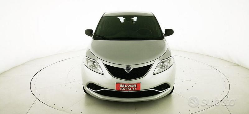 Usata Lancia Ypsilon S 95 CV (69 kW) 2016 Grigio Utilitaria