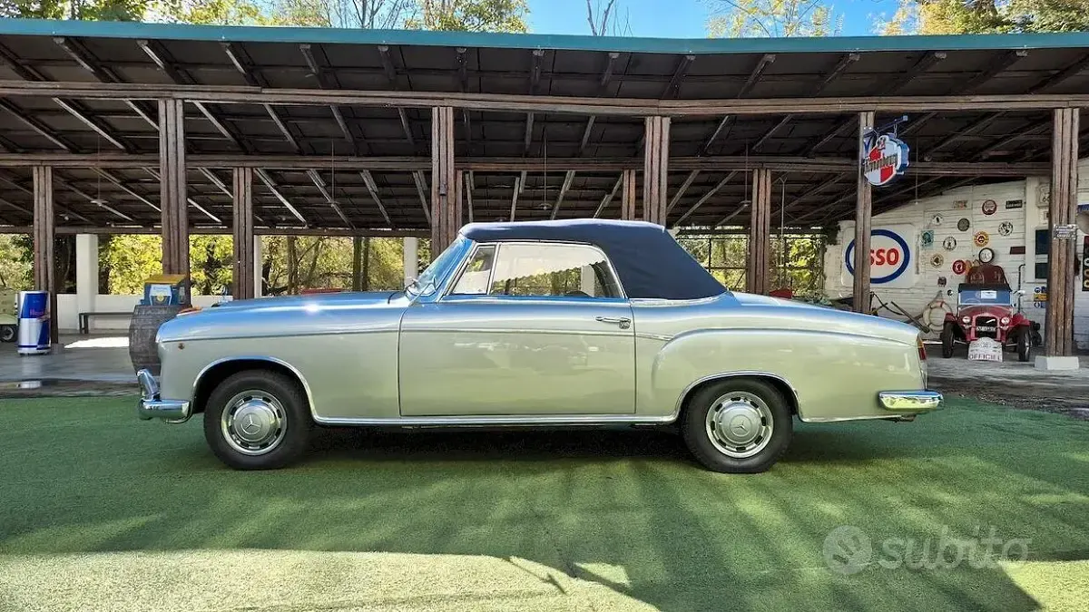 Usata Mercedes 220 100 CV (73 kW) 1950 Grigio Cabrio