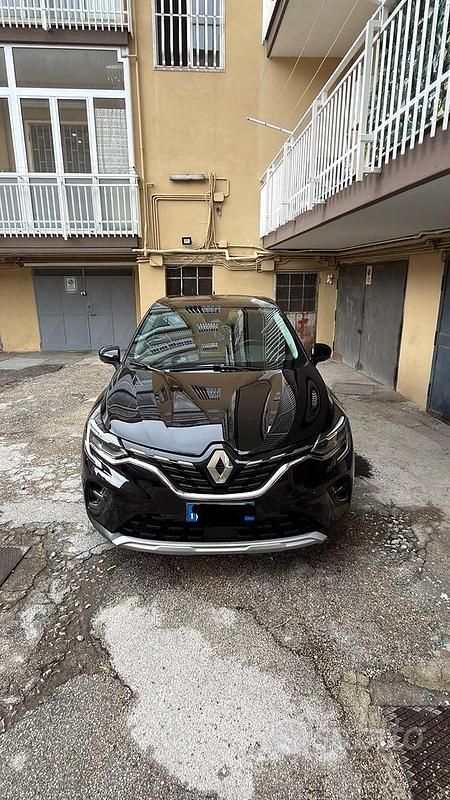 Usata Renault Captur Techno 101 CV (74 kW) 2024 Nero SUV