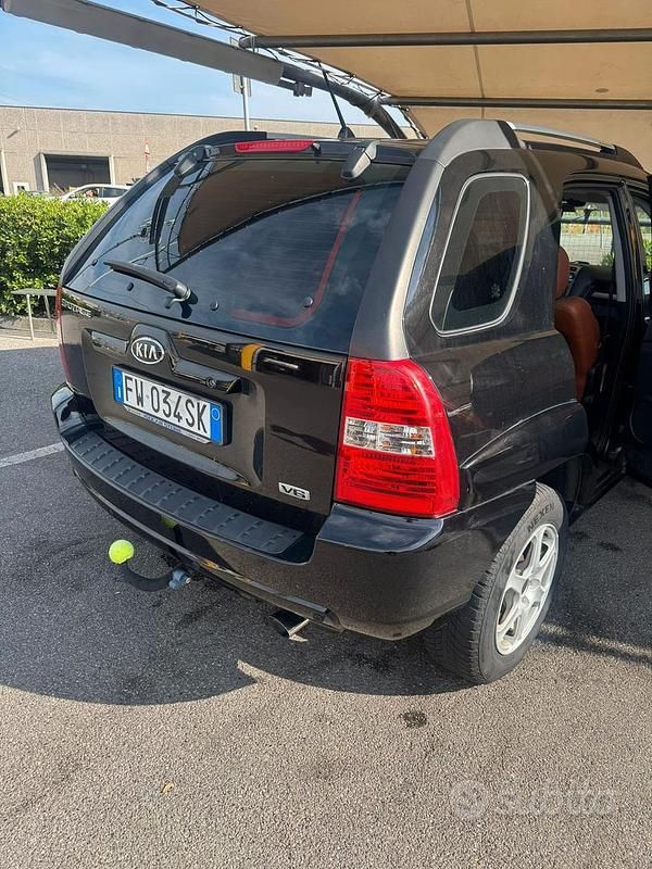 Usata Kia Sportage 175 CV (128 kW) 2004 Nero SUV