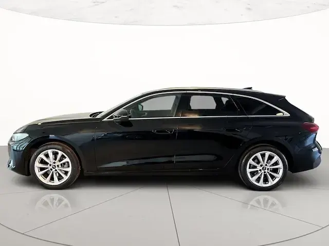 Usata Audi A5 Business 150 CV (110 kW) 2025 Nero mito metallizzato Station wagon