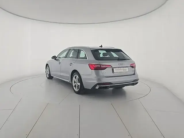 Usata Audi A4 Advanced 204 CV (150 kW) 2022 Argento floret metallizzato Station wagon