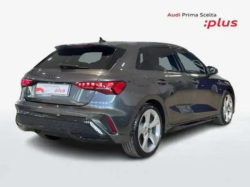 Usata Audi A3 Sportback S-Line 150 CV (110 kW) 2025 Grigio Utilitaria