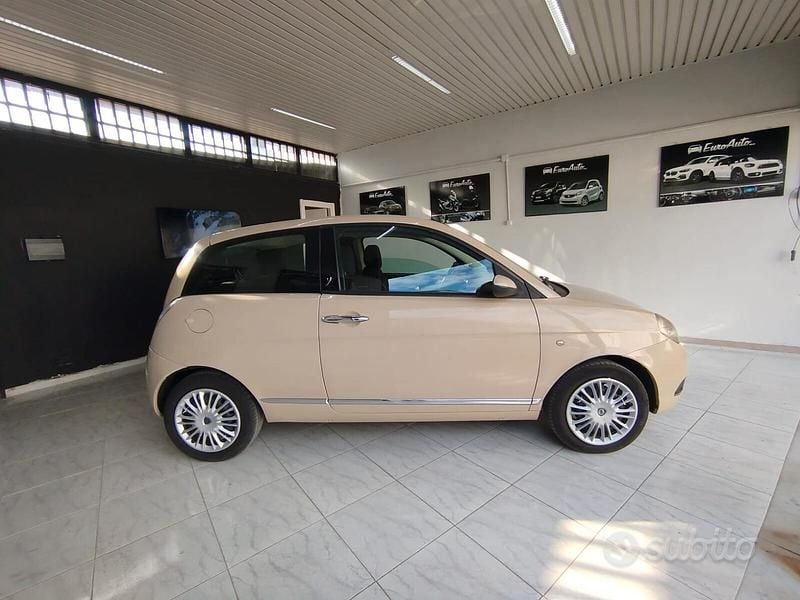 Usata Lancia Ypsilon 95 CV (69 kW) 2007 Marrone Utilitaria