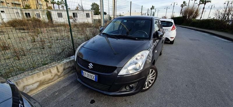 Usata Suzuki Swift GL 94 CV (69 kW) 2012 Argento Utilitaria
