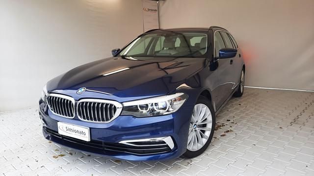Blu Usata 2018 BMW 520 Luxury Line Station wagon | 21.250 € (Ottimo prezzo) - Immagine 1/4