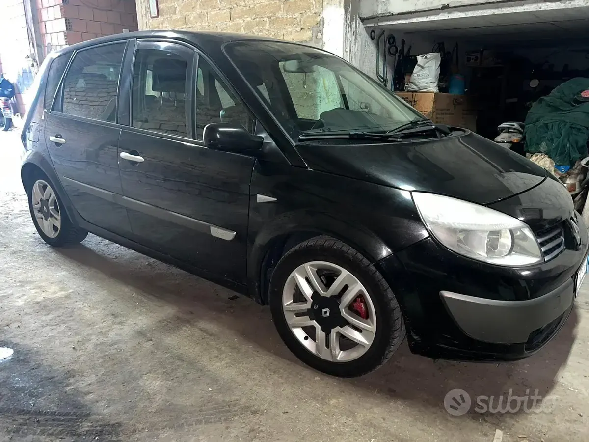 Usata Renault Scenic E-Tech 130 CV (95 kW) 2006 Nero Monovolume