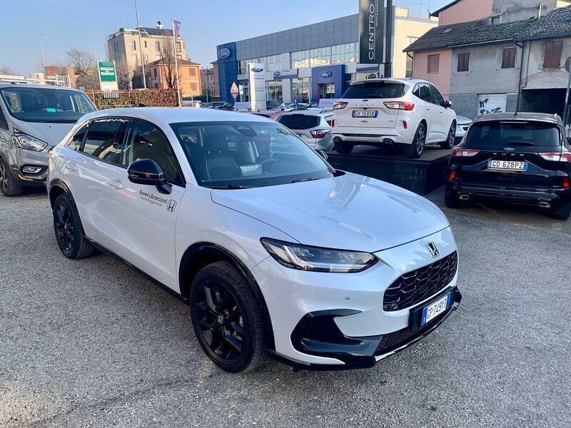 Usata Honda ZR-V Hybrid 184 CV (135 kW) 2023 Diamond dust pearl SUV