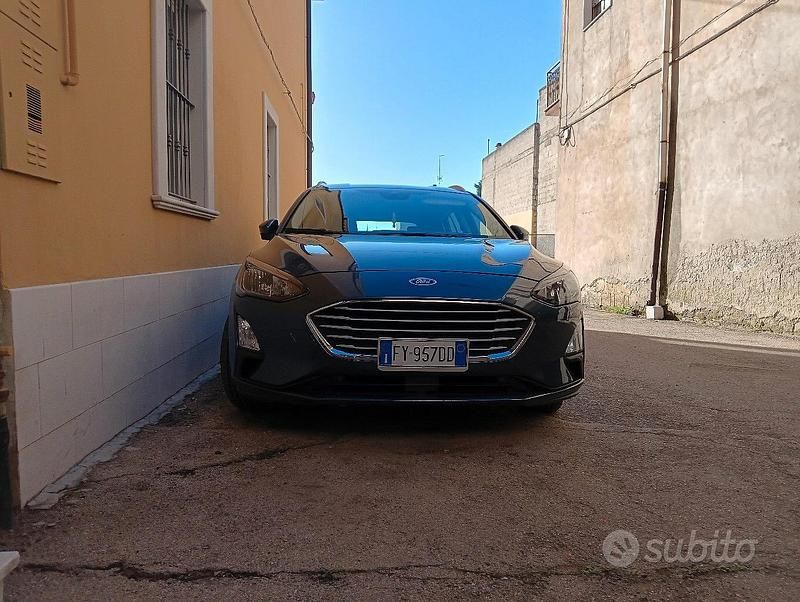 Usata Ford Focus Active 120 CV (88 kW) 2019 Blu Station wagon