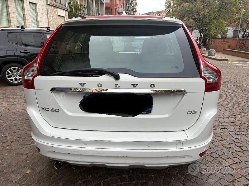 Usata Volvo XC60 Business Edition 150 CV (110 kW) 2015 Bianco SUV