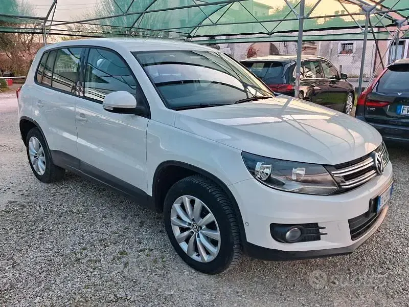Usata VW Tiguan Trendline 122 CV (89 kW) 2012 Bianco SUV