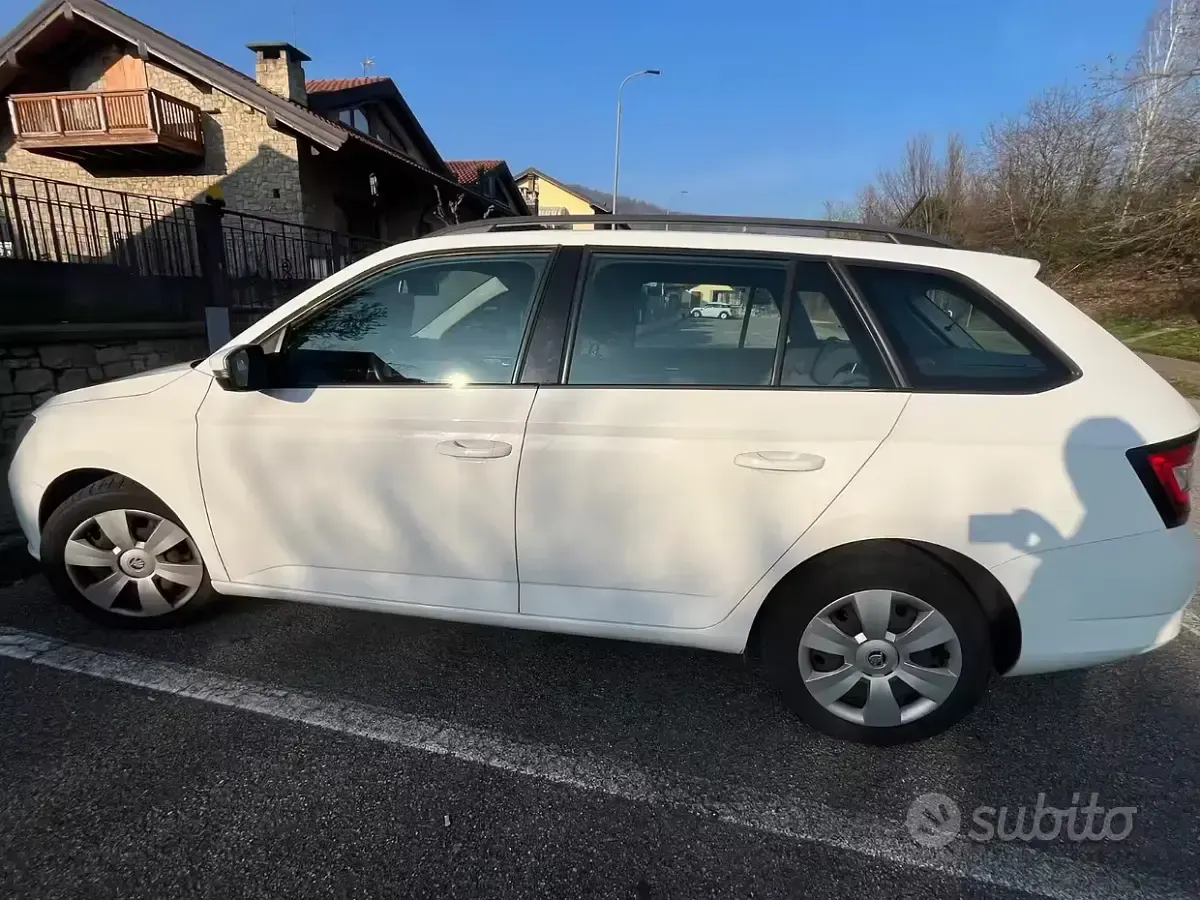 Usata Skoda Fabia 90 CV (66 kW) 2015 Bianco Station wagon