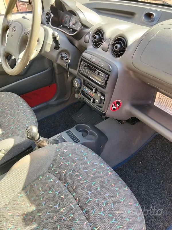 Usata Hyundai Atos 2001 Rosso Utilitaria