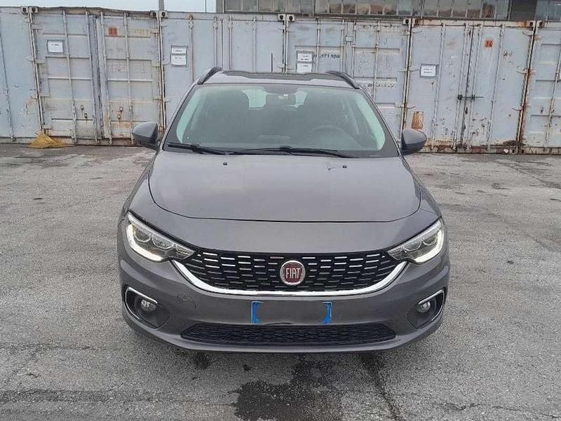 Usata Fiat Tipo Lounge 120 CV (88 kW) 2018 Grigio Station wagon
