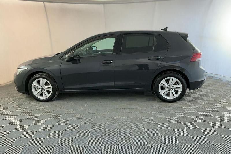 Usata VW Golf VIII Life 110 CV (80 kW) 2021 Grigio Berlina