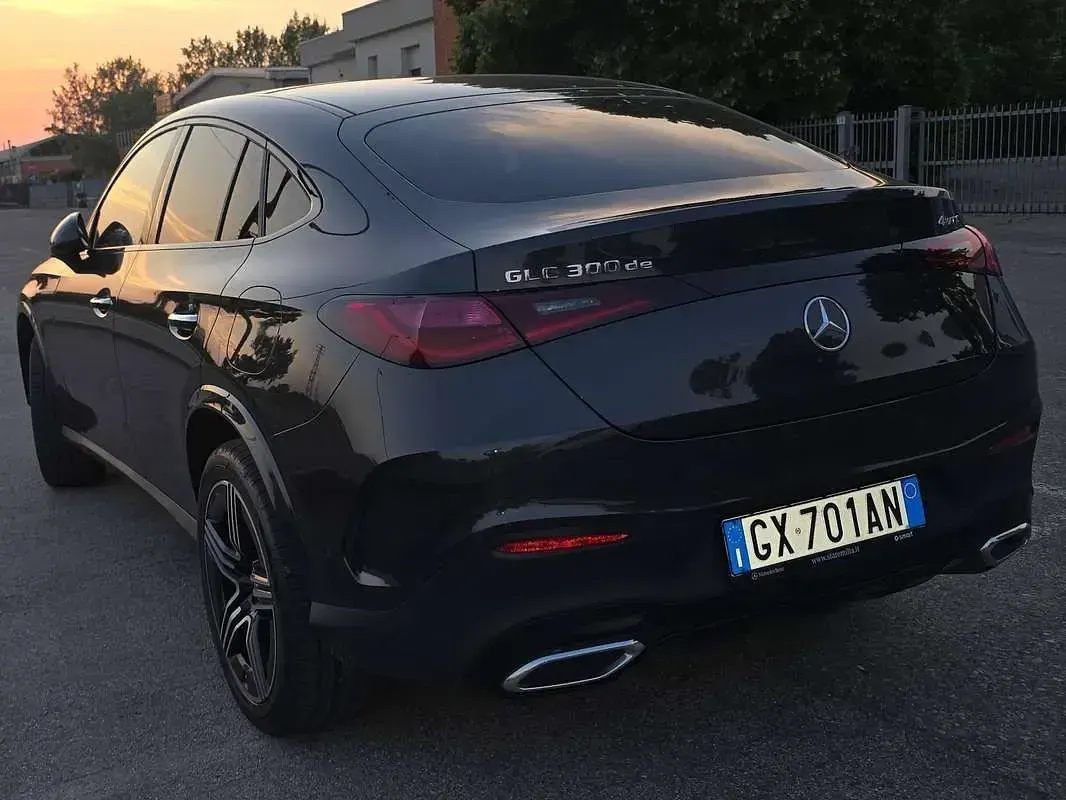 Usata Mercedes GLC300 AMG Line Premium 197 CV (144 kW) 2024 Nero SUV