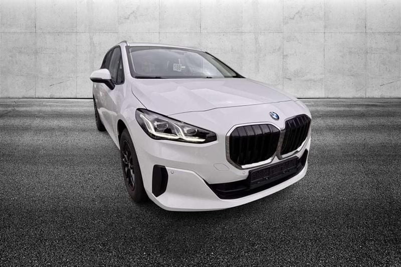 Usata BMW 218 Active Tourer Performance 136 CV (100 kW) 2023 Bianco Monovolume
