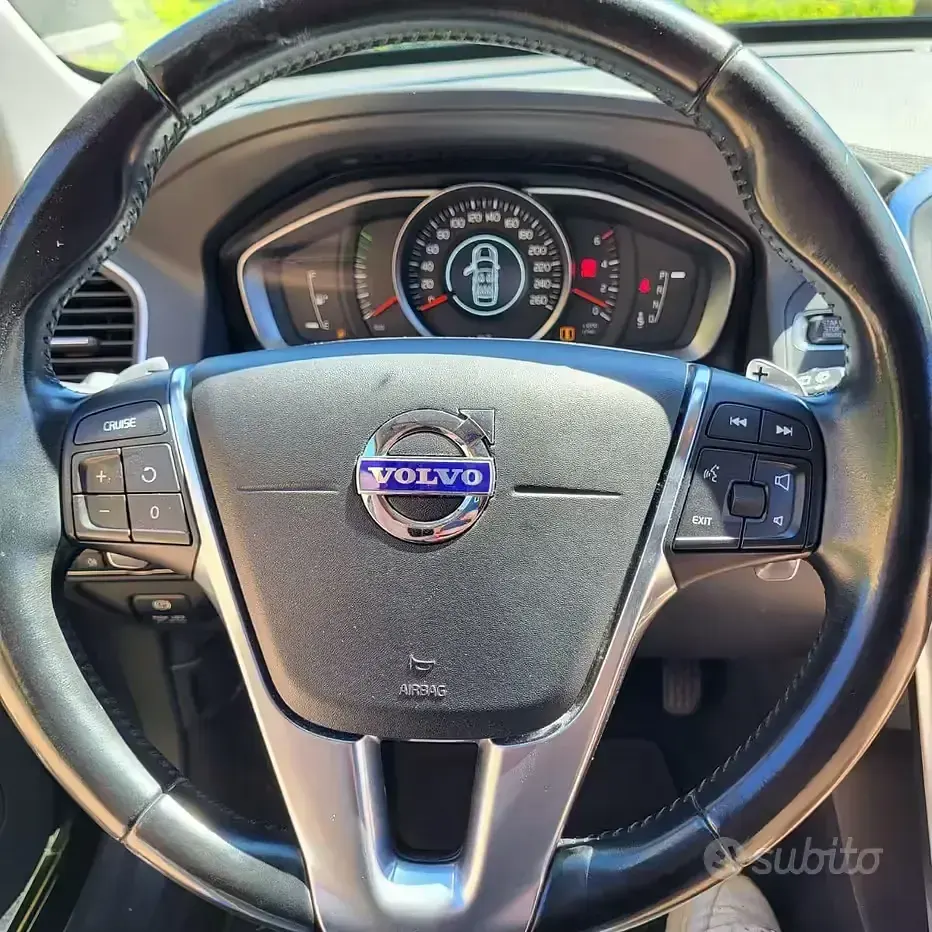 Usata Volvo XC60 181 CV (133 kW) 2014 Nero SUV