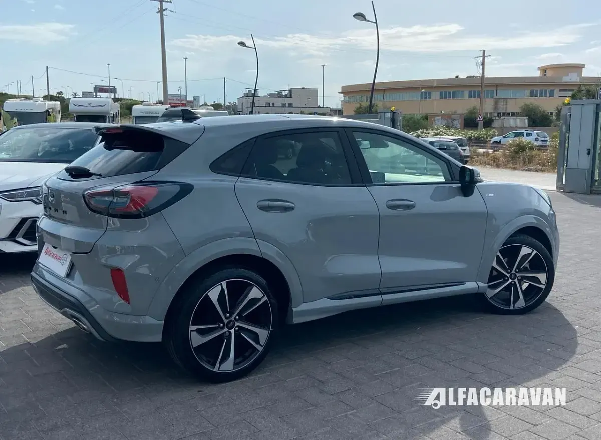 Usata Ford Puma ST-Line X 125 CV (91 kW) 2023 Grigio SUV