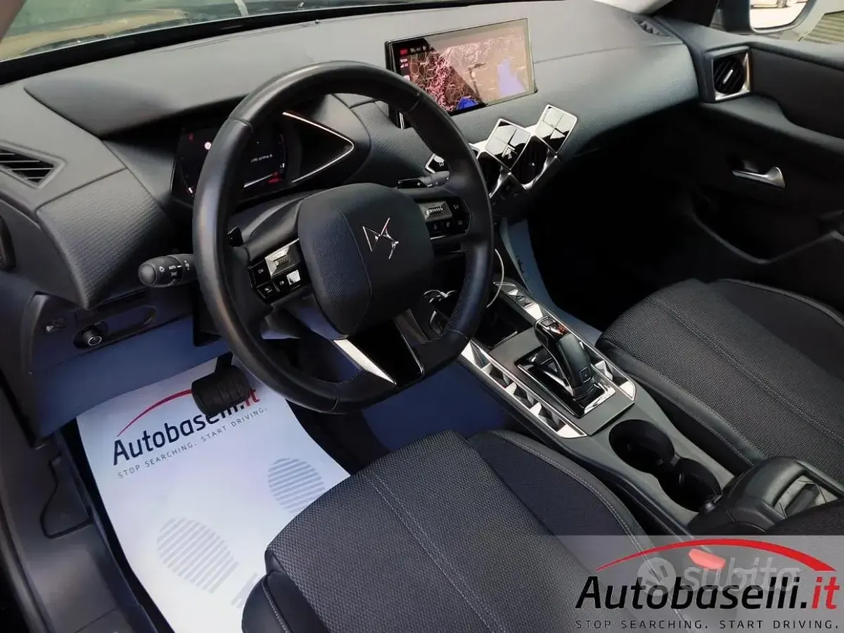 Gebraucht DS Automobiles DS3 Bastille 131 PS (96 kW) 2023 Schwarz SUV