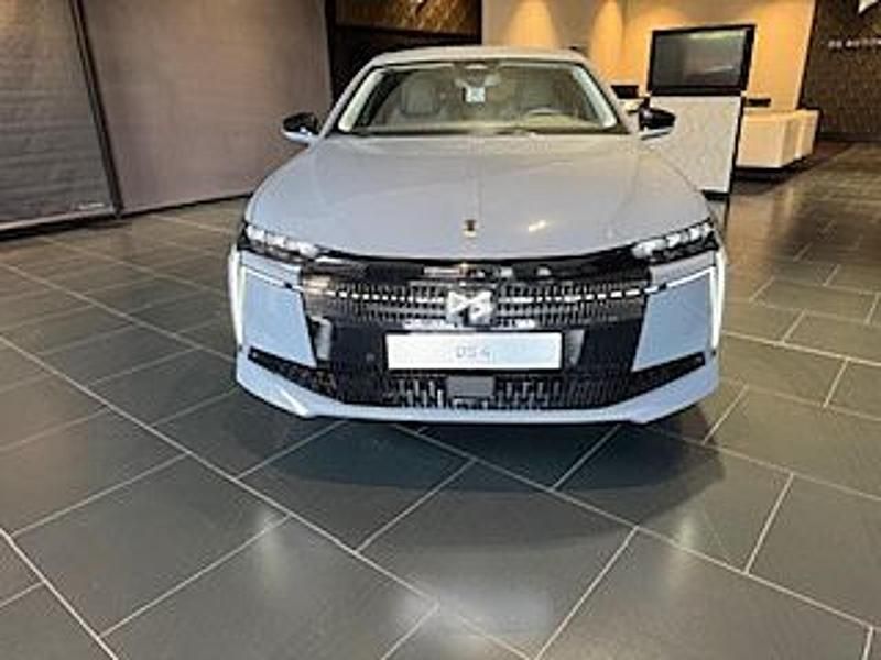 Nouvelle DS Automobiles DS4 136 ch (100 kW) 2025 Gris SUV
