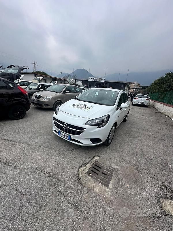 Usata Opel Corsa Innovation 69 CV (50 kW) 2017 Bianco Utilitaria