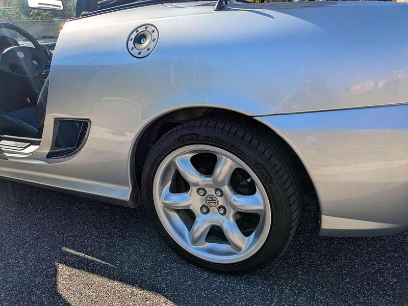 Usata MG TF 116 CV (85 kW) 2005 Argento Cabrio