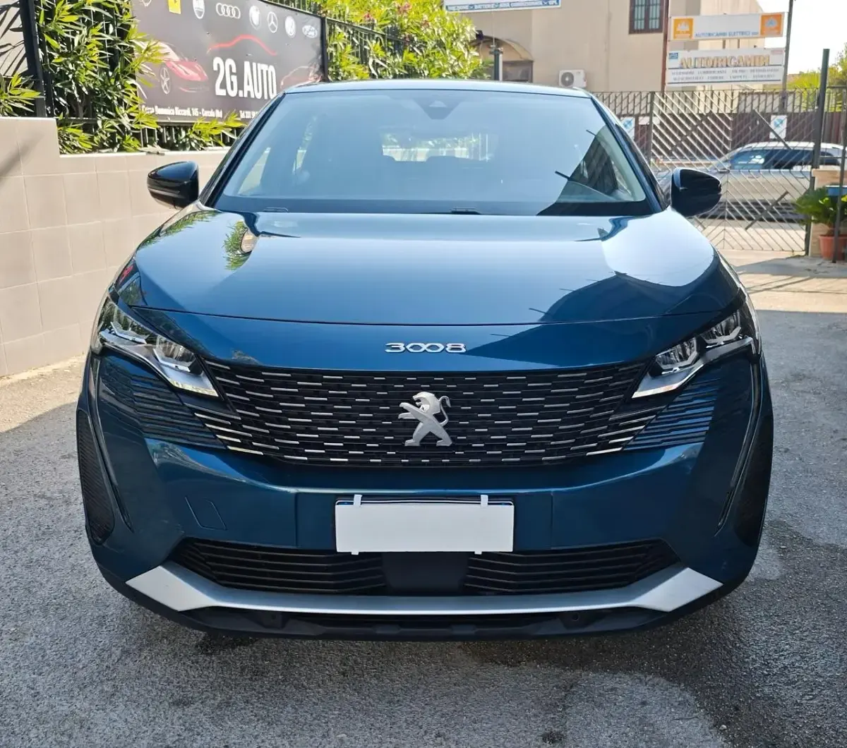Usata Peugeot 3008 130 CV (95 kW) 2022 Verde SUV