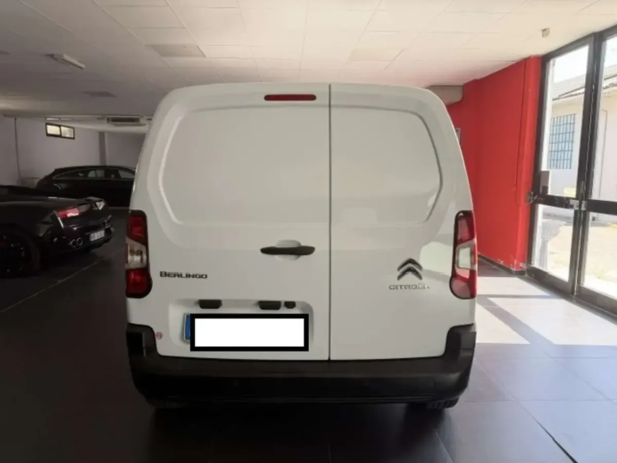 Usata Citroën Berlingo 102 CV (75 kW) 2023 Bianco Monovolume
