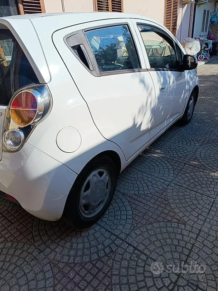 Usata Chevrolet Spark 68 CV (50 kW) 2012 Bianco Utilitaria