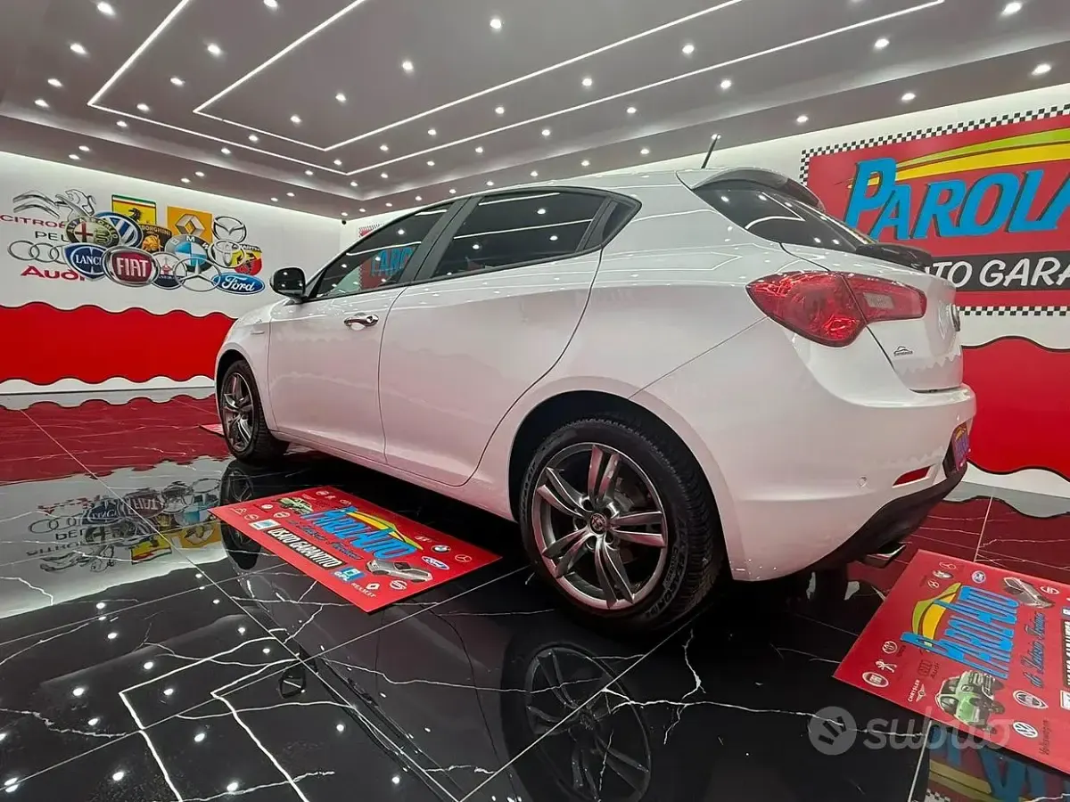 Usata Alfa Romeo Giulietta 150 CV (110 kW) 2017 Bianco Utilitaria