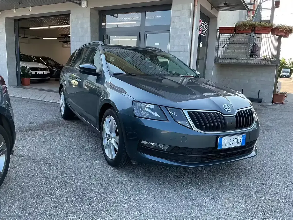 Usata Skoda Octavia 116 CV (85 kW) 2017 Grigio Station wagon