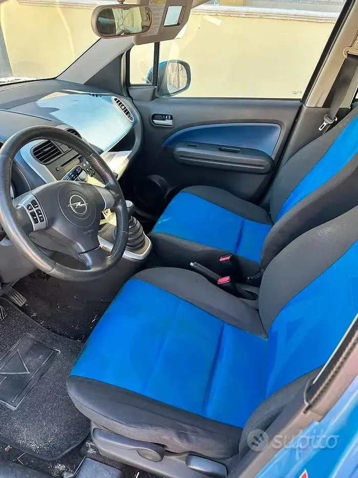 Usata Opel Agila 86 CV (63 kW) 2009 Bluazzurro Utilitaria