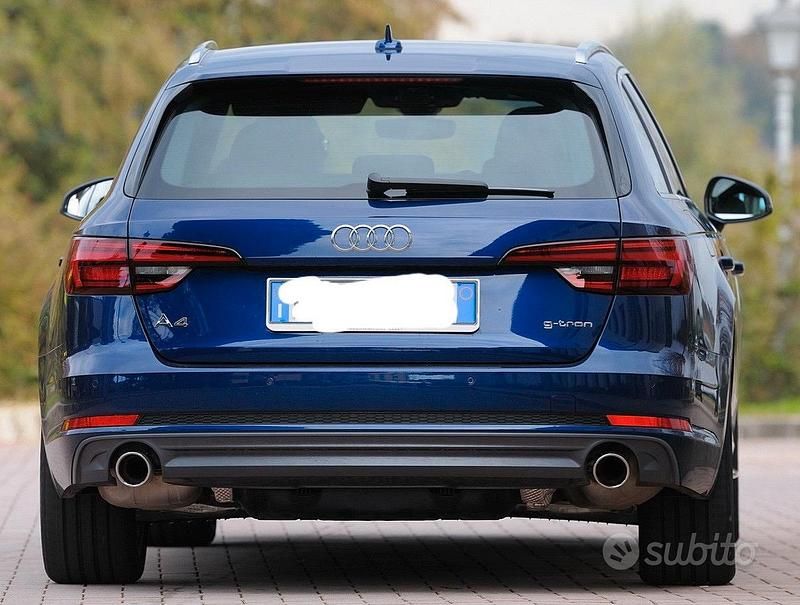 Begagnad Audi A4 Comfort 170 HK (125 kW) 2017 Blå Kombi