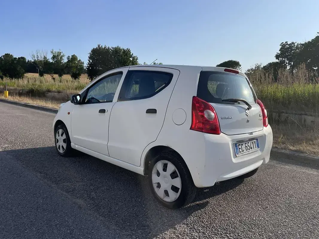 Usata Suzuki Alto GLX 67 CV (49 kW) 2010 Utilitaria