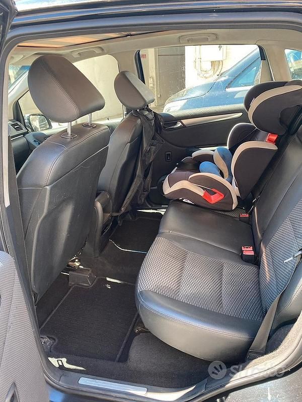 Usata Mercedes B200 2009 Nero Monovolume