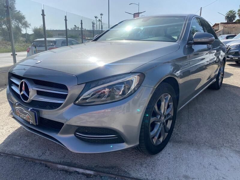 Usata Mercedes C220 Premium 171 CV (125 kW) 2014 Grigio Berlina